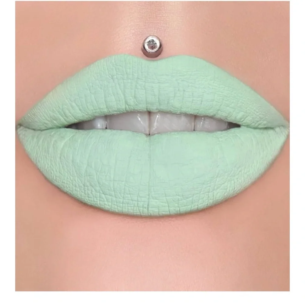 Jeffree Star Cosmetic Velour Liquid Lipstick in High Society - Picture 4 of 5